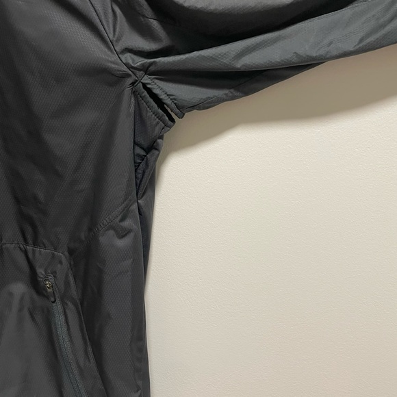 Men’s black Nike Kobe Storm-fit zip up jacket - Picture 5 of 9